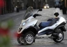 Ripartono gli eco-incentivi per auto, scooter e moto, restano le perplessità. Ecco chi può usufruirne 