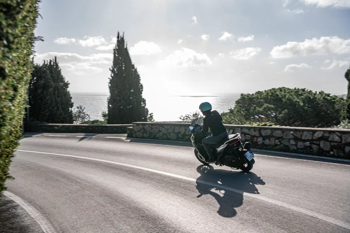 Aprilia SR GT 125 e 200 TEST: più crossover che GT! (6)