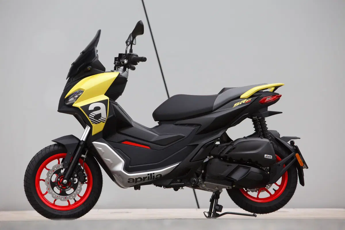 Aprilia SR GT 125 e 200 TEST: più crossover che GT! (24)