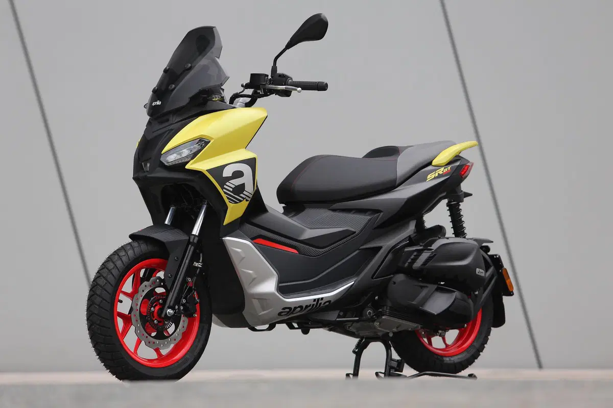 Aprilia SR GT 125 e 200 TEST: più crossover che GT! (23)
