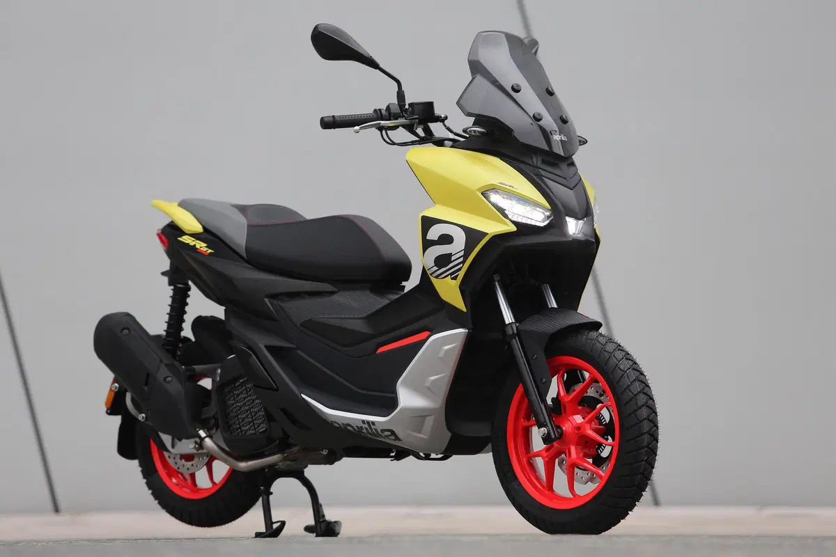 Aprilia SR GT 125 e 200 TEST: più crossover che GT! (22)