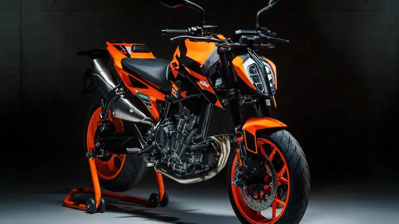 KTM 890 Duke GP 2022: ecco com'&egrave; fatta! 