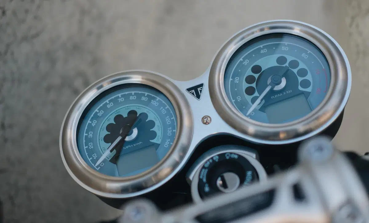Triumph Speed Twin 1200 Speed Twin 1200 Breitling Limited Edition (2022 - 24) (7)