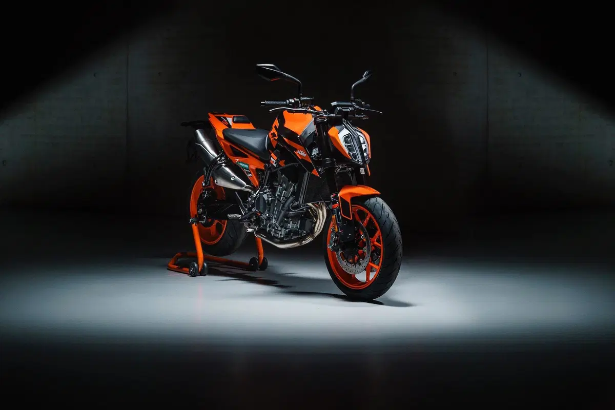 KTM 890 Duke GP 2022: ecco com'&egrave; fatta! 