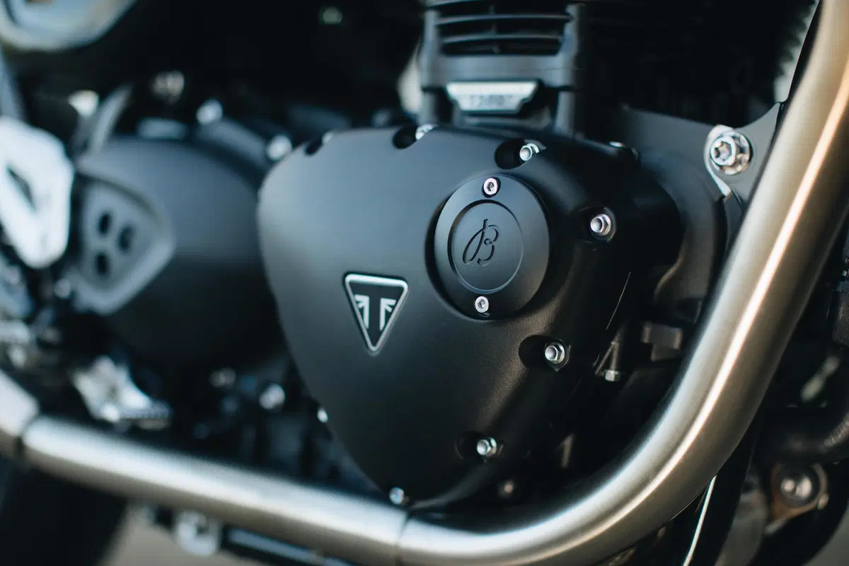 Nuova Triumph Speed Twin Breitling Limited Edition (14)
