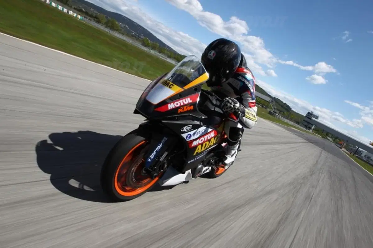 KTM RC 390 Cup
