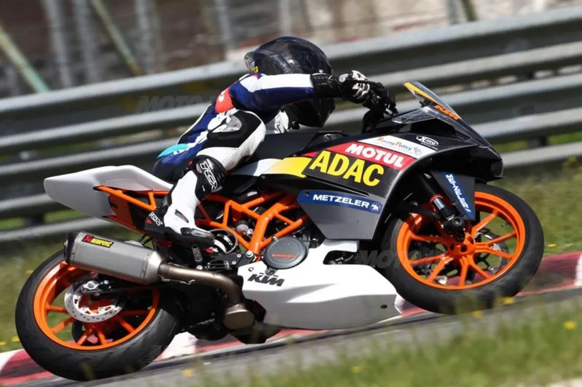 KTM RC 390 Cup (3)