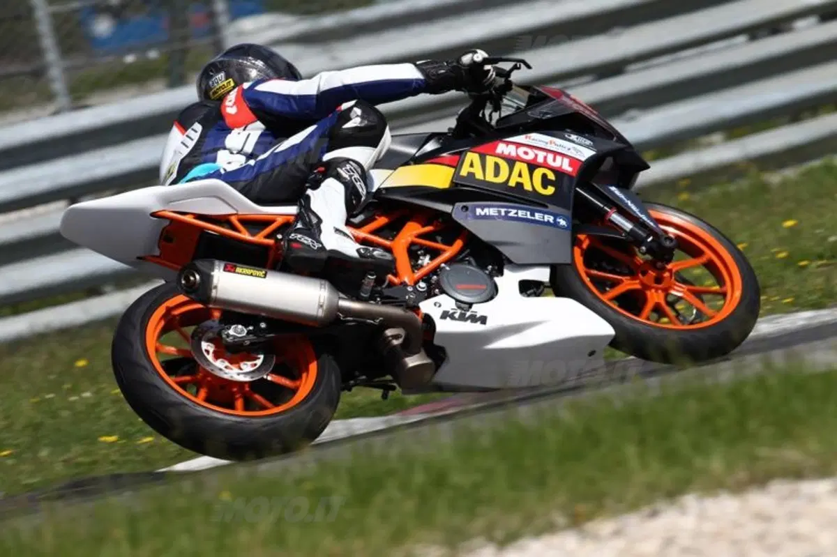 KTM RC 390 Cup (4)