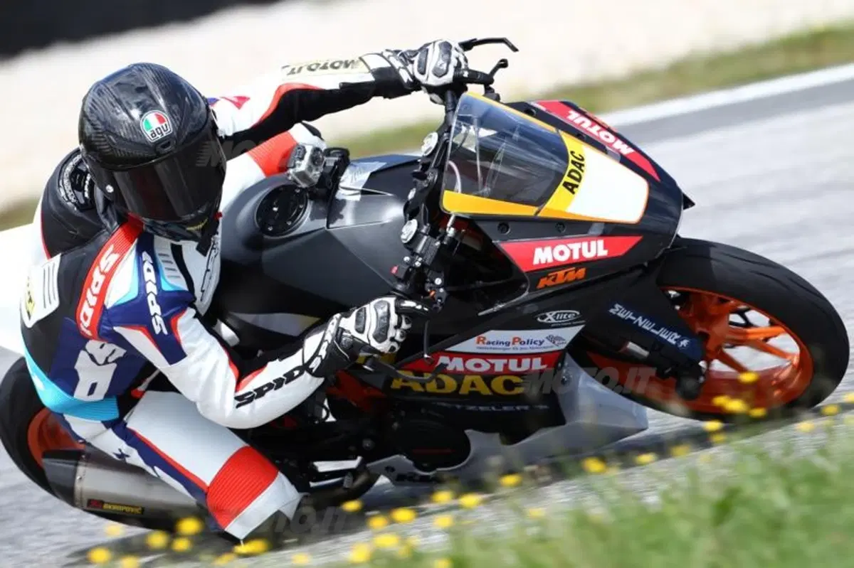 KTM RC 390 Cup (10)