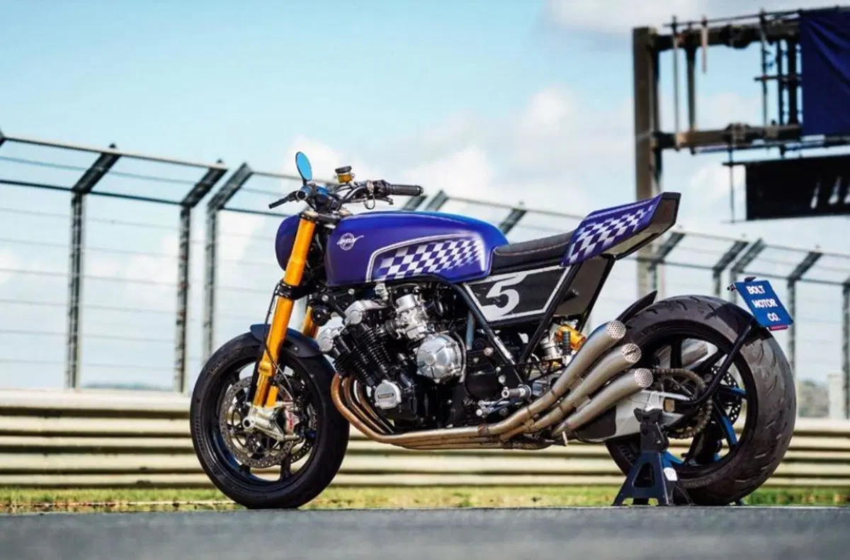 La Honda CBX1000, un po' Aprilia MotoGP, di Jorge 'Aspar' Martinez (10)