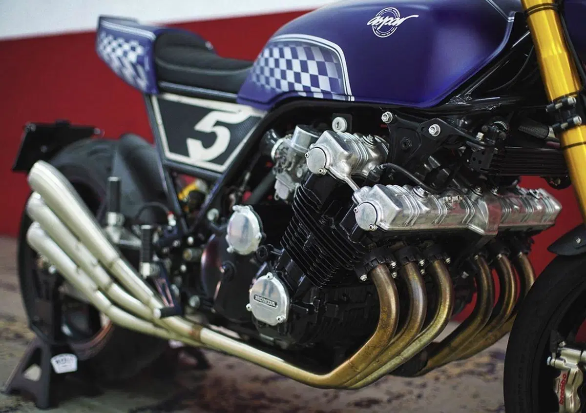 La Honda CBX1000, un po' Aprilia MotoGP, di Jorge 'Aspar' Martinez (8)