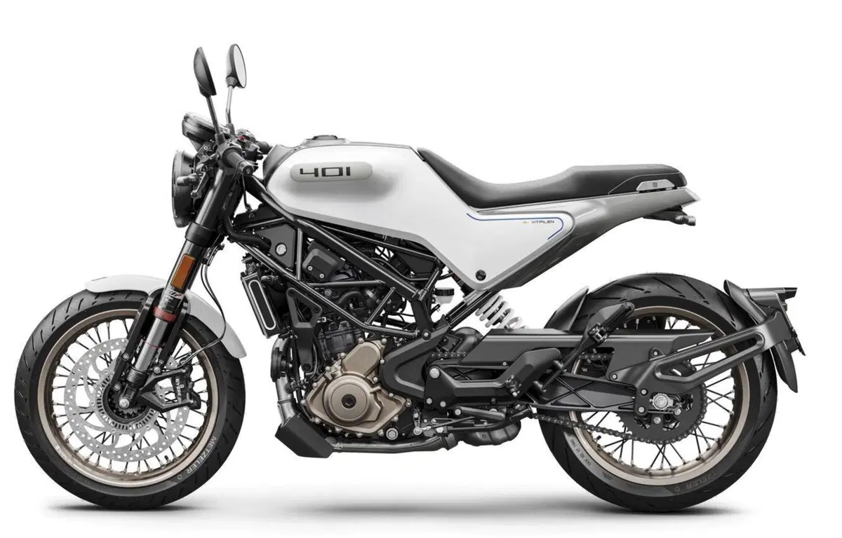 Husqvarna Vitpilen 401: tutta nuova per il 2023? [Foto spia] (6)