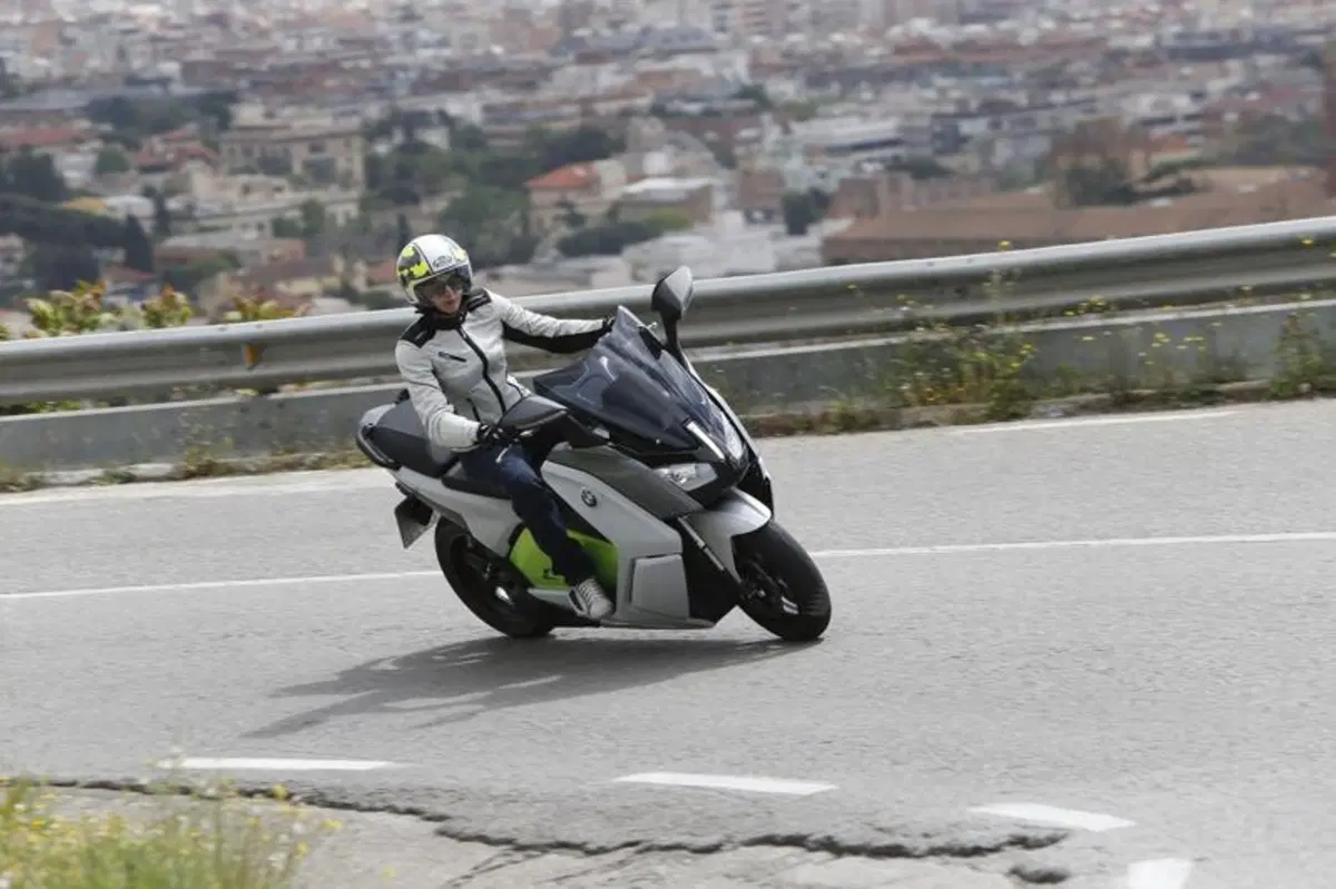 BMW C evolution (4)