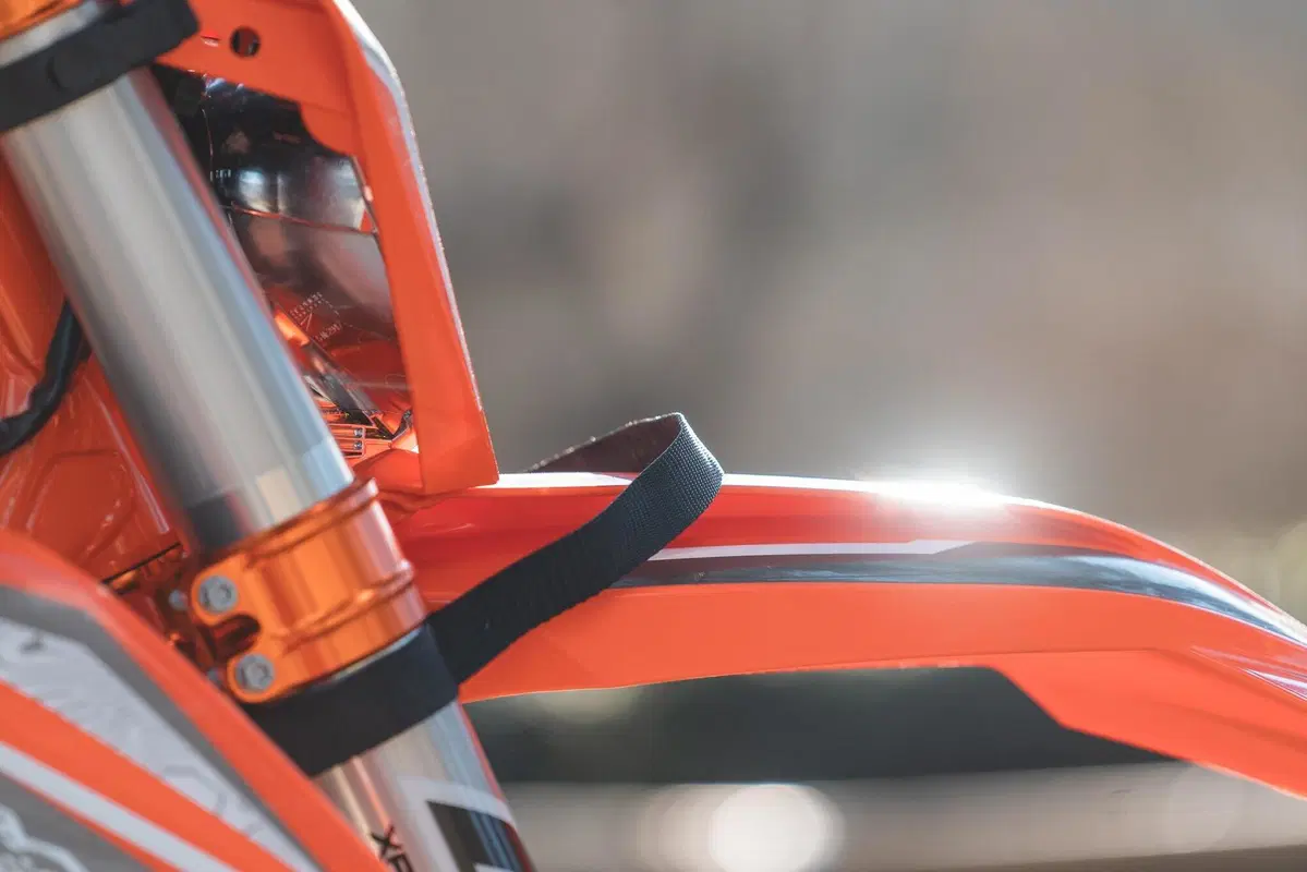 Abbiamo provato le KTM EXC 2022 300 2t e 350 4t top di gamma (6)