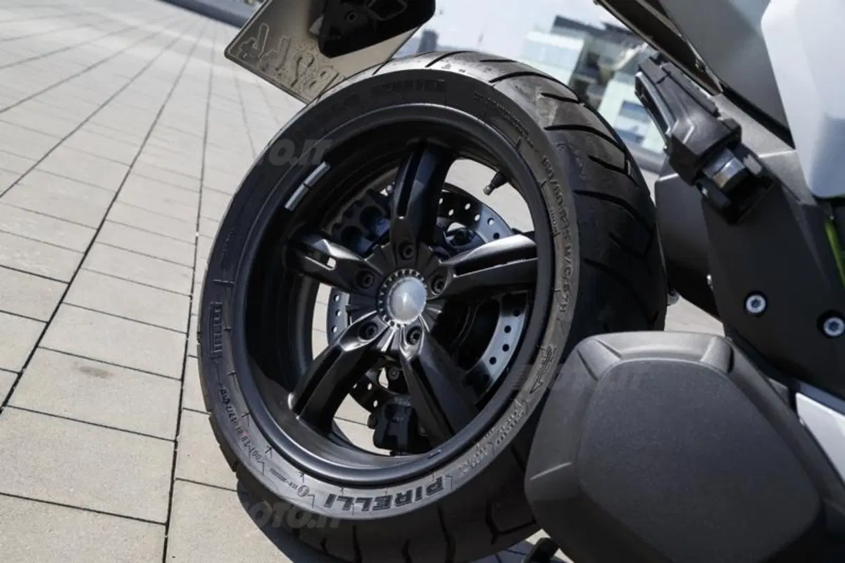BMW C evolution (24)