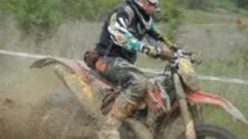Trofeo Enduro KTM. Gubbio, il mare di fango non ferma i piloti!