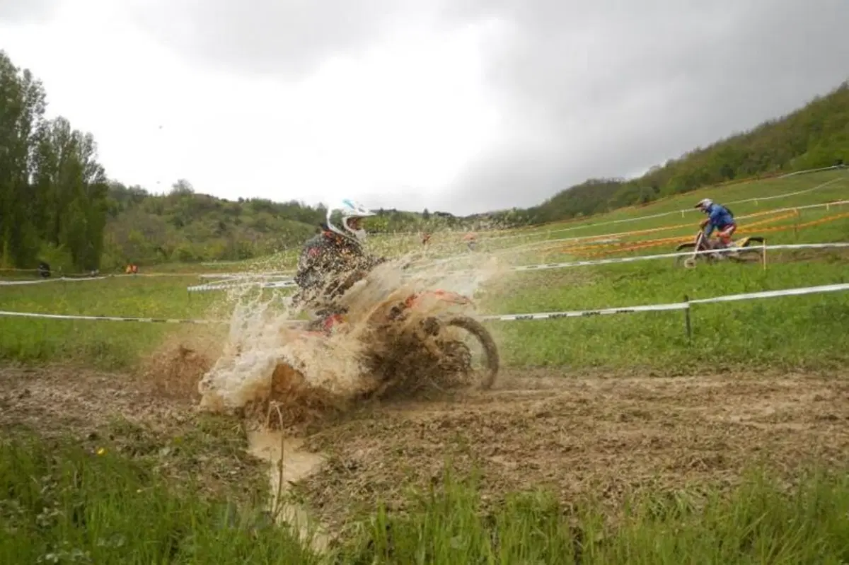 Trofeo Enduro KTM. Gubbio, il mare di fango non ferma i piloti! (15)