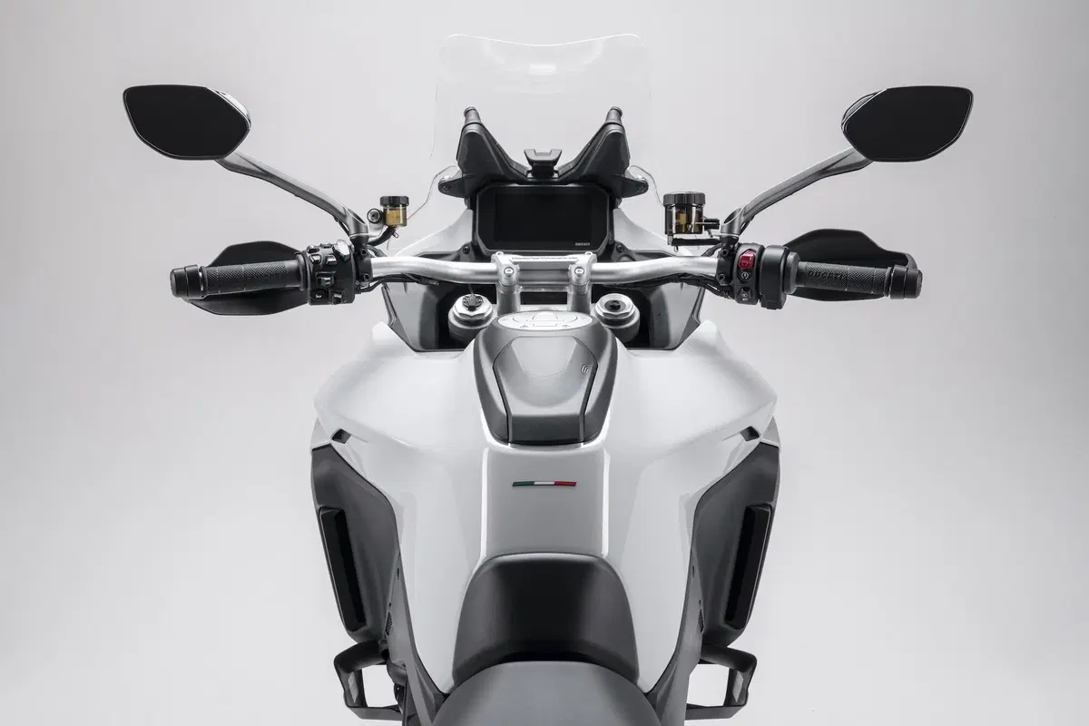 Ducati Multistrada V4, novità elettroniche, colorazioni e accessori (10)