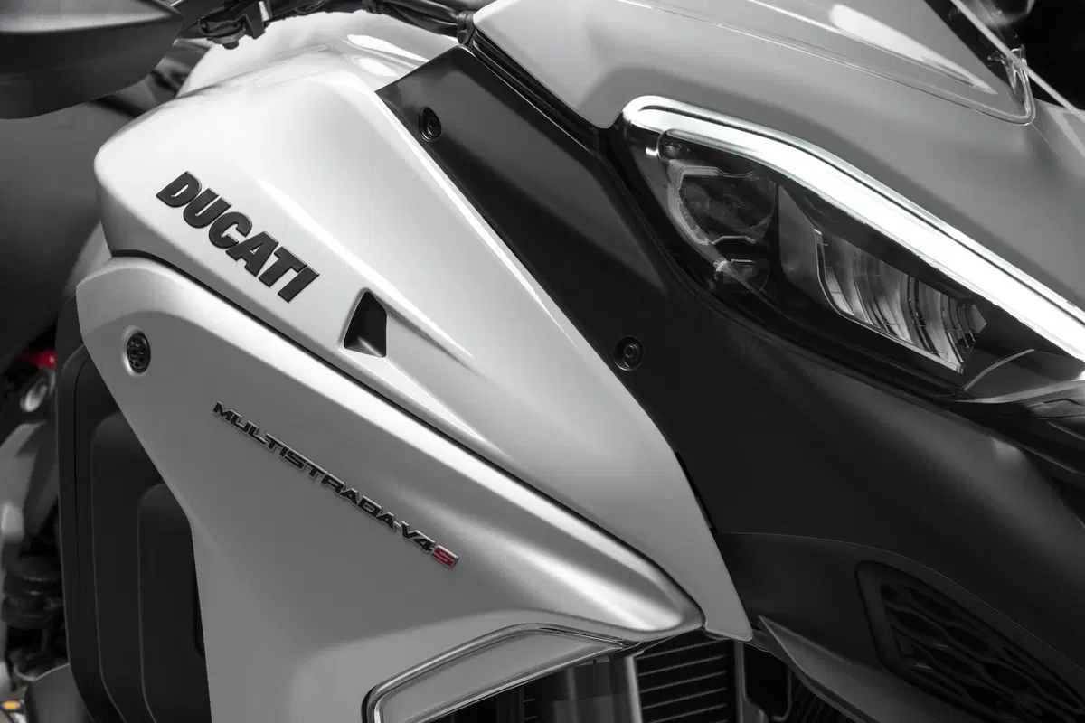 Ducati Multistrada V4, novità elettroniche, colorazioni e accessori (7)