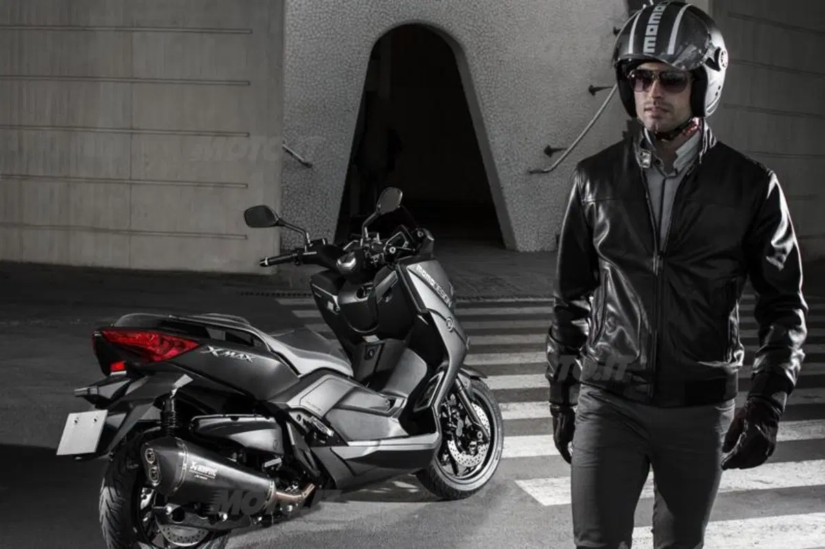 Yamaha presenta il nuovo X-Max 400 MomoDesign (7)