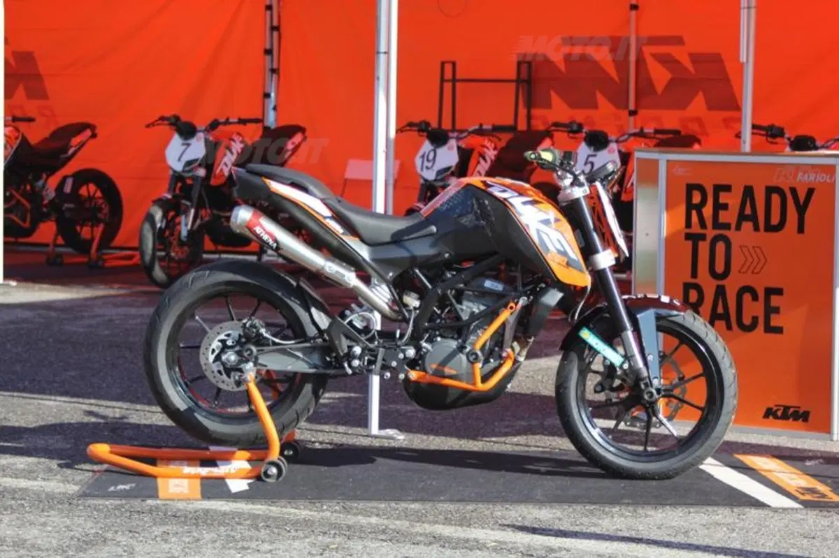 KTM 200 Duke Trophy, ve lo raccontiamo dalla pista (27)
