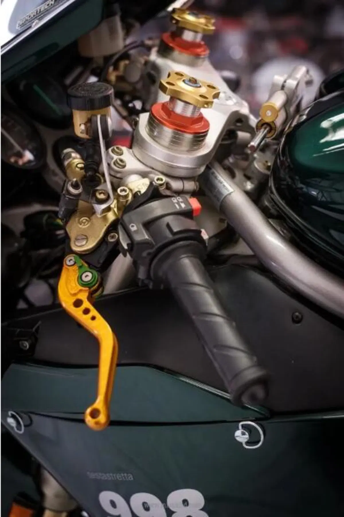 Ducati 998 Matrix: in vendita in UK