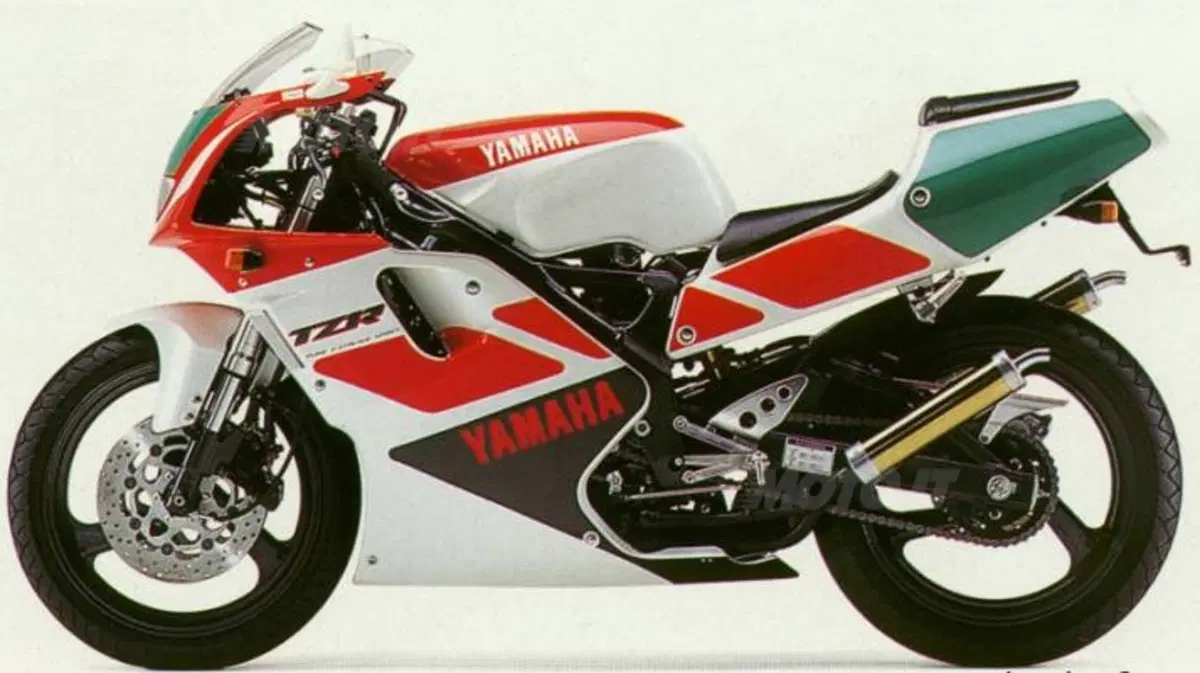 Le Belle e Possibili di Moto.it: Yamaha TZR 250 (6)