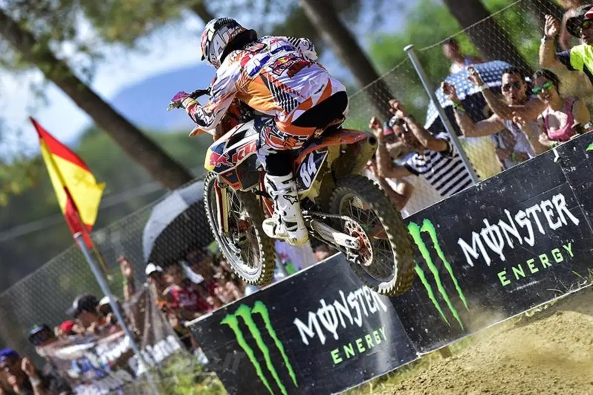 MXGP. Doppietta di Desalle e Herlings, Cairoli quarto in Gara 2 del GP di Spagna (3)