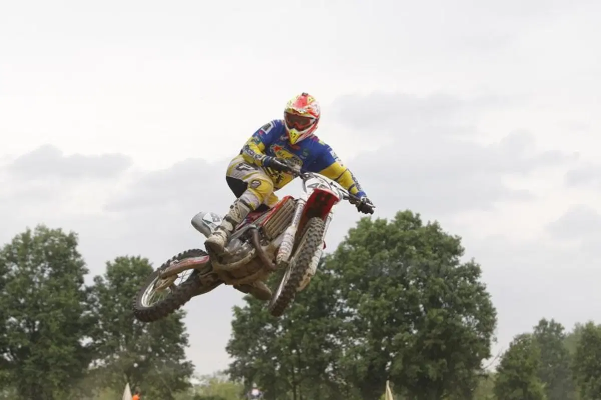 Airoh Aviator 2.1 Replica 222: tutto sul casco di Tony Cairoli!