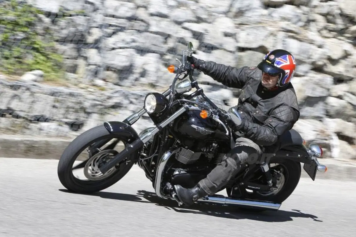 Nuove Triumph Cruiser 2014 