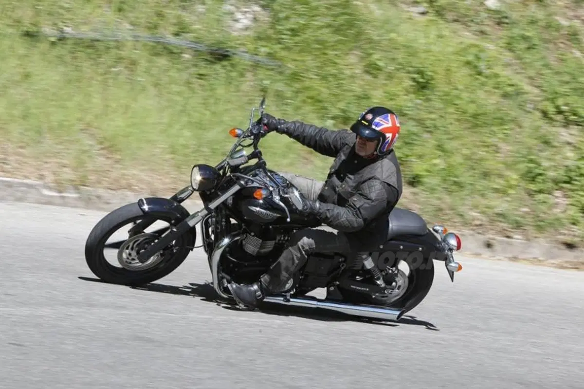 Nuove Triumph Cruiser 2014  (4)
