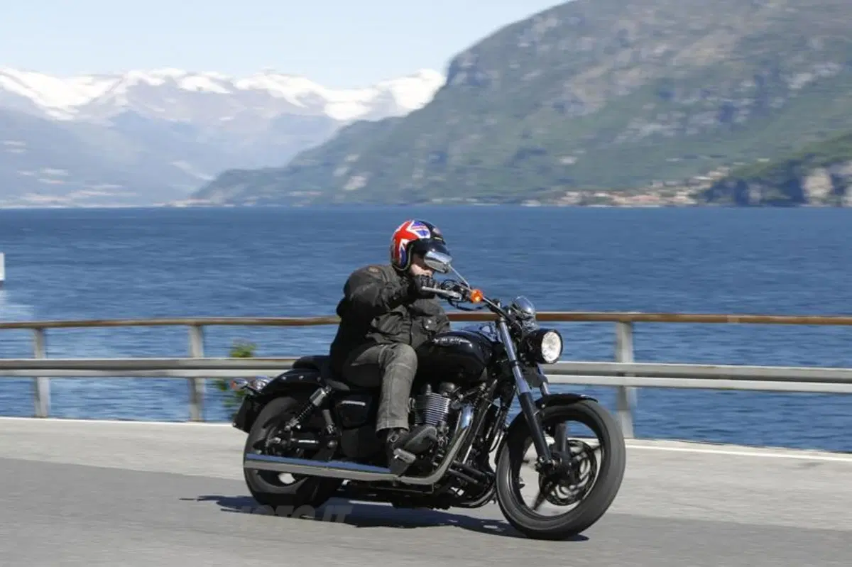 Nuove Triumph Cruiser 2014  (6)