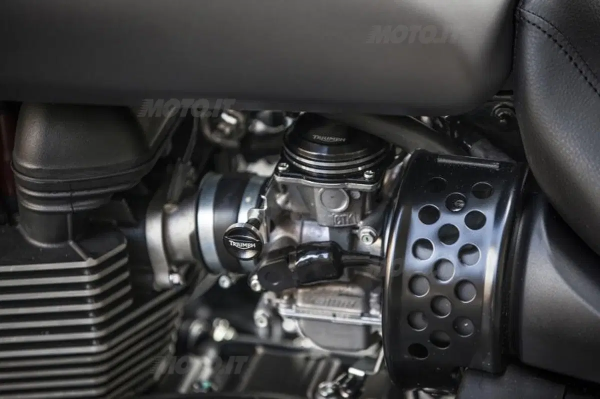 Nuove Triumph Cruiser 2014  (10)