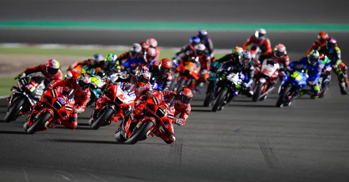 MotoGP, griglia stellare con 14 titolati