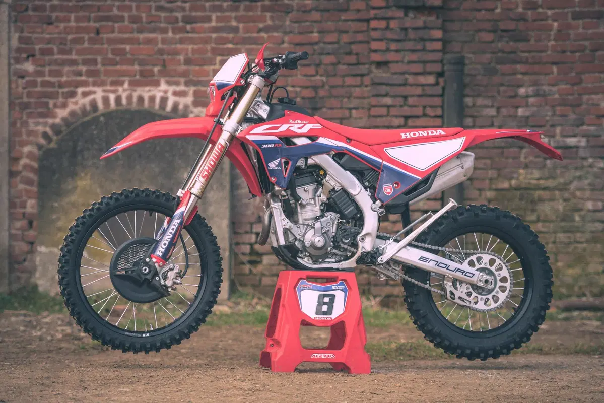 Meglio la 250 o la 300? TEST Honda CRF RX Enduro 2022: ecco le differenze (3)