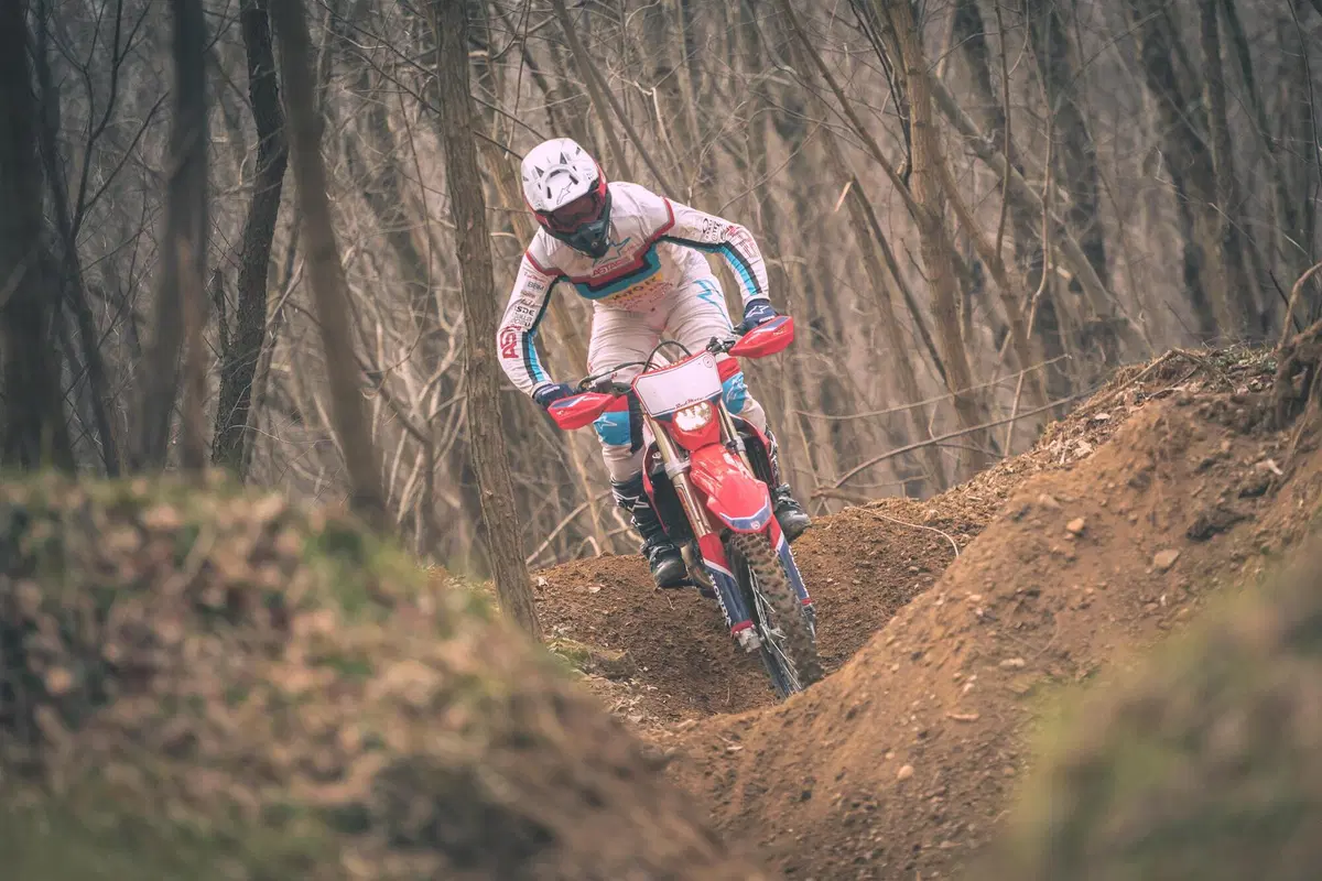 Meglio la 250 o la 300? TEST Honda CRF RX Enduro 2022: ecco le differenze (4)