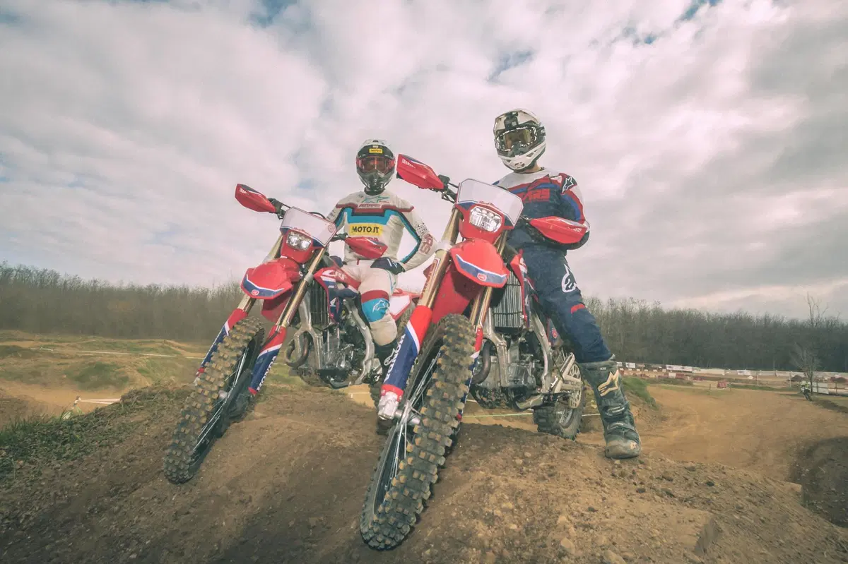 Meglio la 250 o la 300? TEST Honda CRF RX Enduro 2022: ecco le differenze (11)