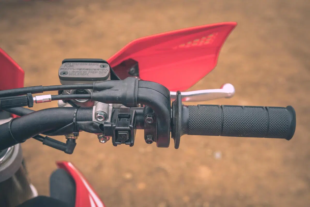 Meglio la 250 o la 300? TEST Honda CRF RX Enduro 2022: ecco le differenze (19)