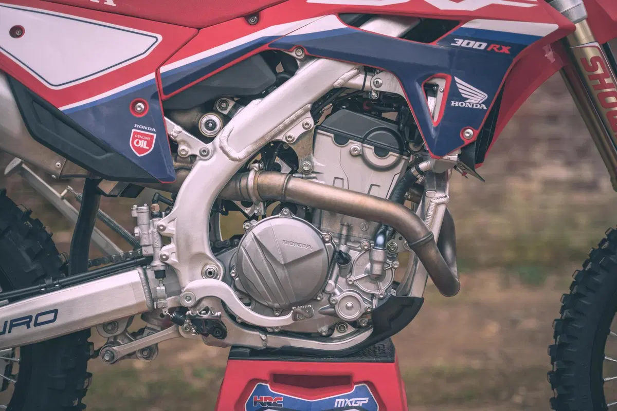Meglio la 250 o la 300? TEST Honda CRF RX Enduro 2022: ecco le differenze (26)