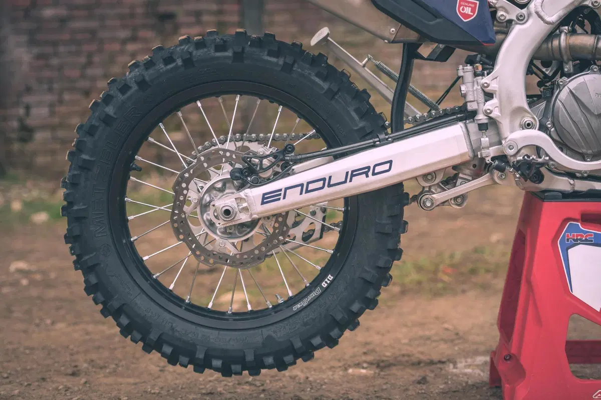 Meglio la 250 o la 300? TEST Honda CRF RX Enduro 2022: ecco le differenze (29)