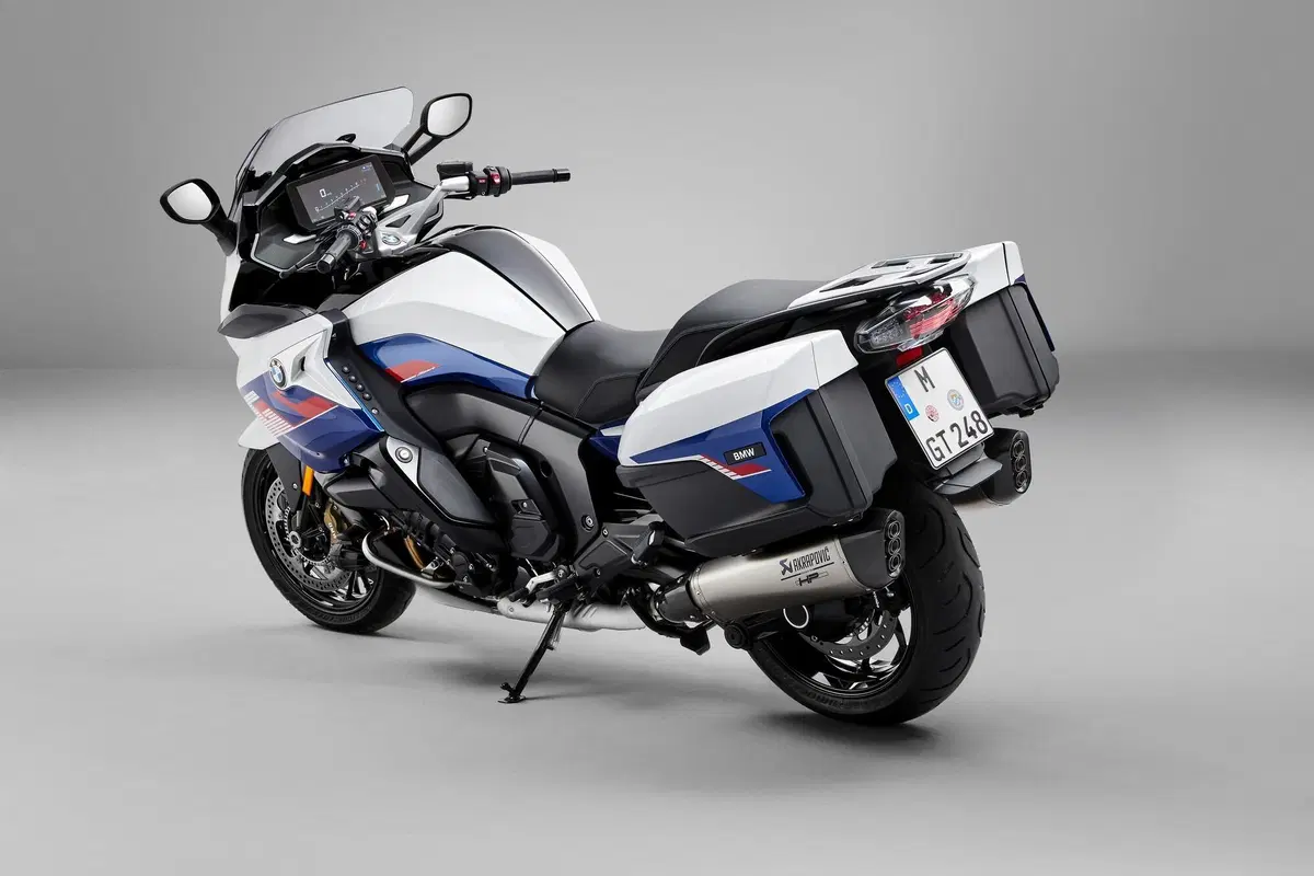 BMW K1600 GT: Turismo adrenalinico (2)