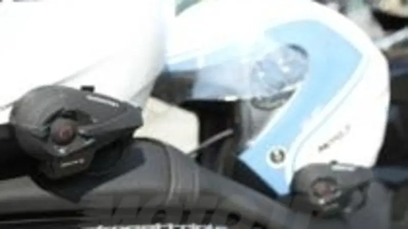 Interphone F5MC. La nostra prova su strada 