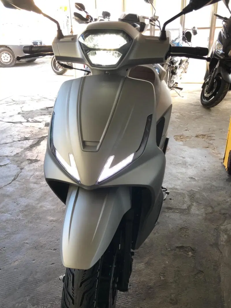 Motron Motorcycles Ventura 125 (2021 - 26) (7)
