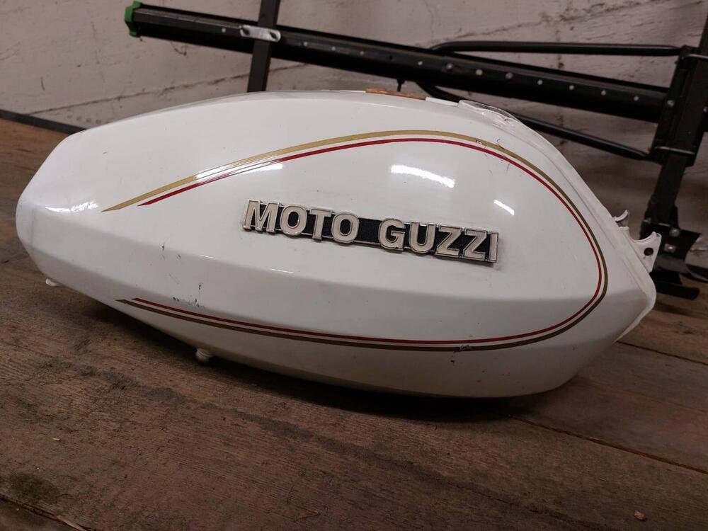 Serbatoio California 1000 Moto Guzzi (2)