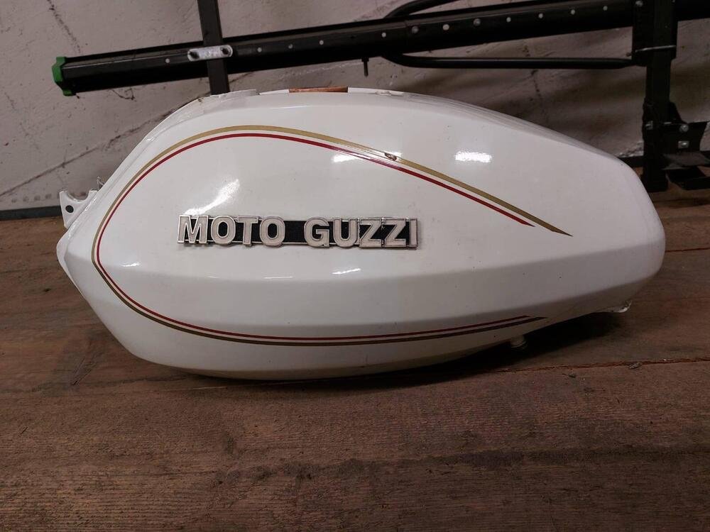 Serbatoio California 1000 Moto Guzzi (3)
