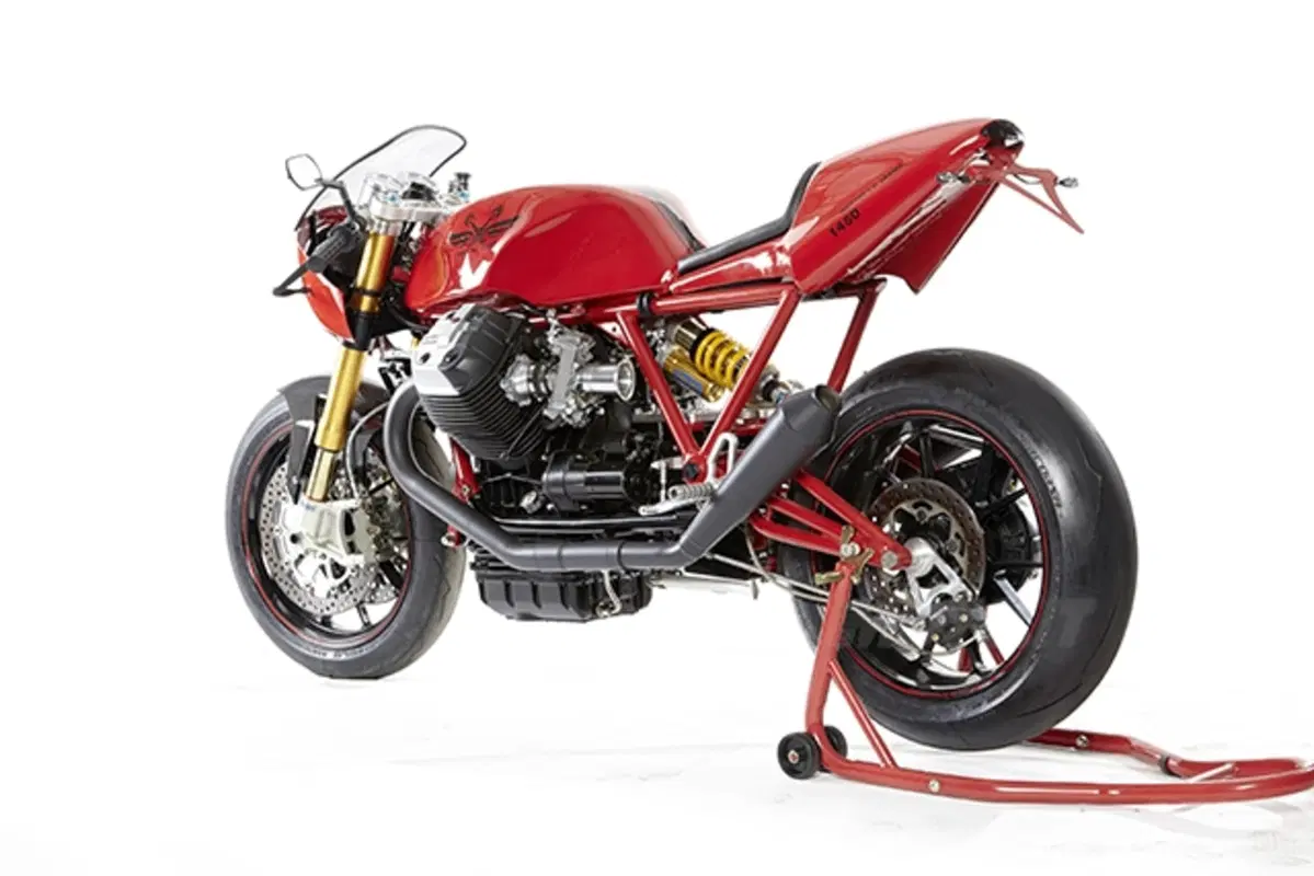 Radical Guzzi Retro Le Mans (2)