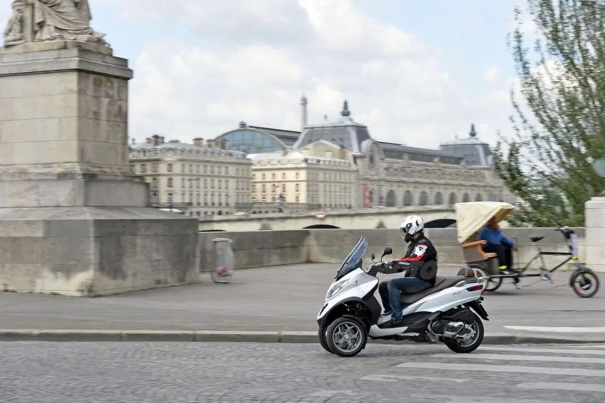 Piaggio MP3 500 ABS - ASR (2)