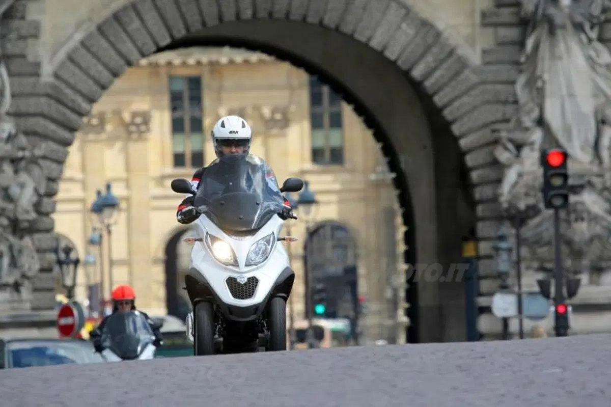 Piaggio MP3 500 ABS - ASR (6)