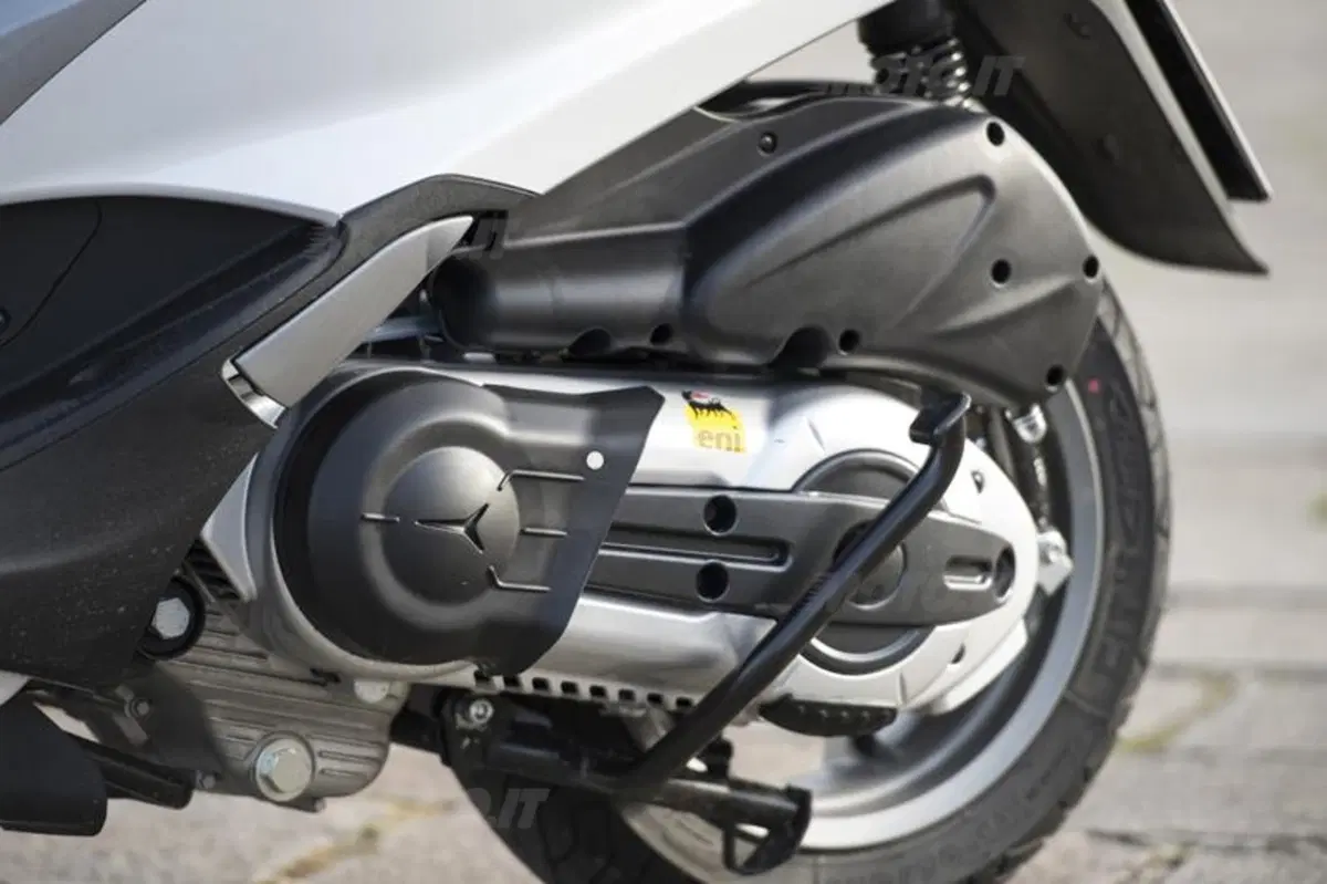 Piaggio MP3 500 ABS - ASR (30)