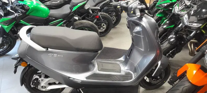 Yadea C1S Pro (2020 - 26) (2)